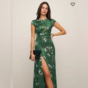 NWT Reformation Birch Silk Maxi Dress SZ 4 Buena Floral Cap Sleeves Side